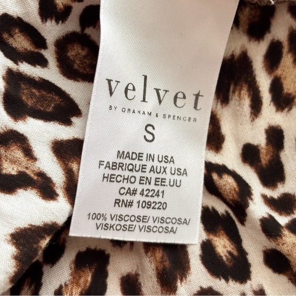 Velvet by Graham & Spencer Wrap Dress Small Leopard Print - Picture 6 of 8